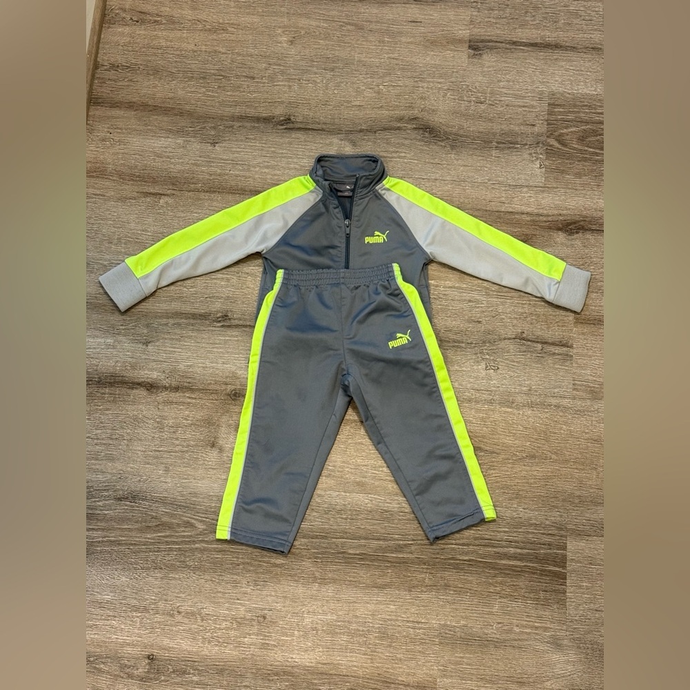 Puma Gray and Yellow Swim Set with Sporty Accents